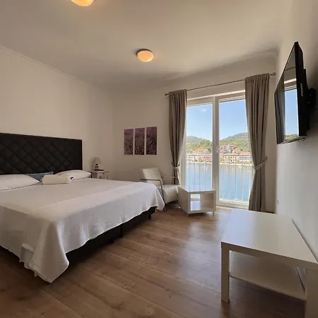 Stone House Buljanovic Lägenhet *