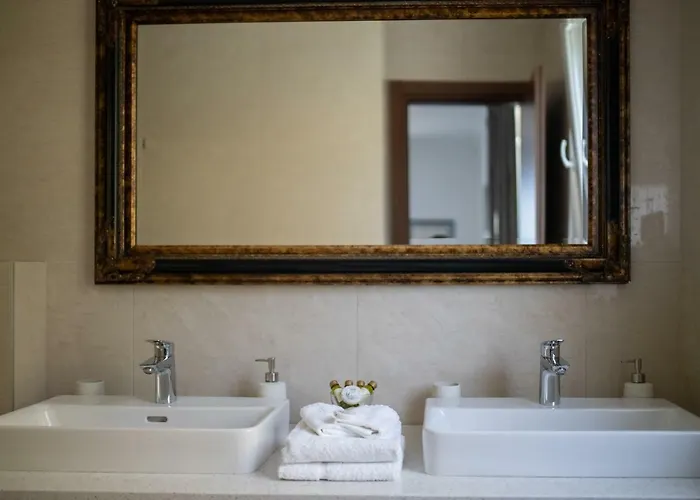 Stone House Buljanovic * 살리