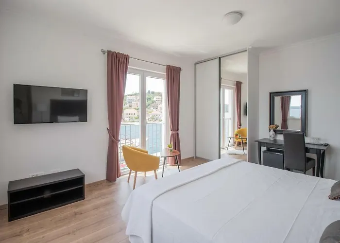 Stone House Buljanovic 아파트 살리