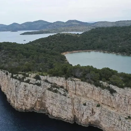 アパート Stone House Buljanovic サリ